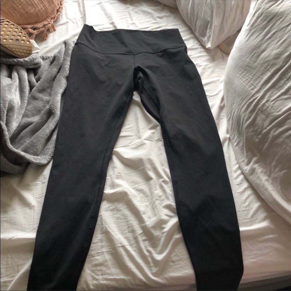 Black wunder under lululemon leggings